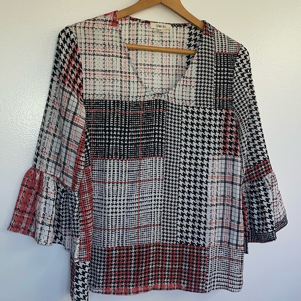 Como Blu womens Petite blouse size PS/SP petite small flare sleeves